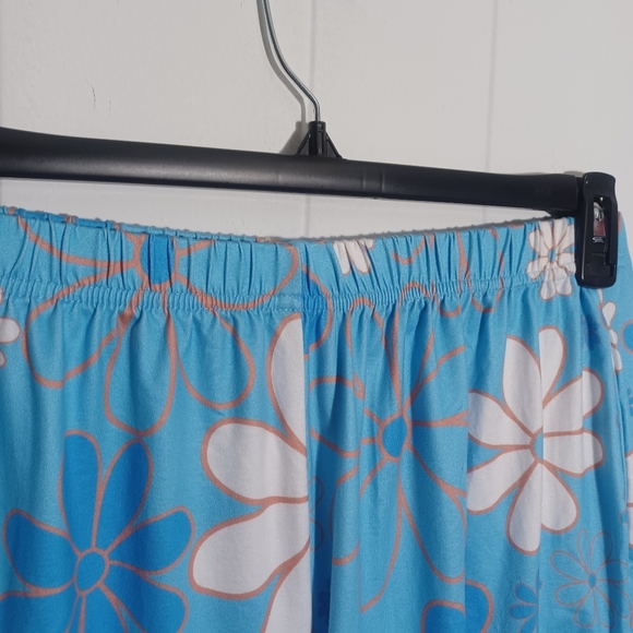 Floral PJ Set - Picture 6 of 9